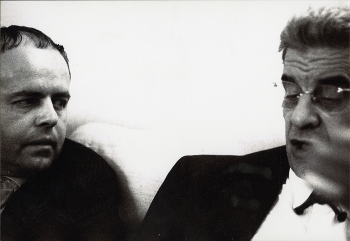Elvio Fachinelli a sinistra e Jacques Lacan a destra (© Lisetta Carmi 1969, Collezione privata)
