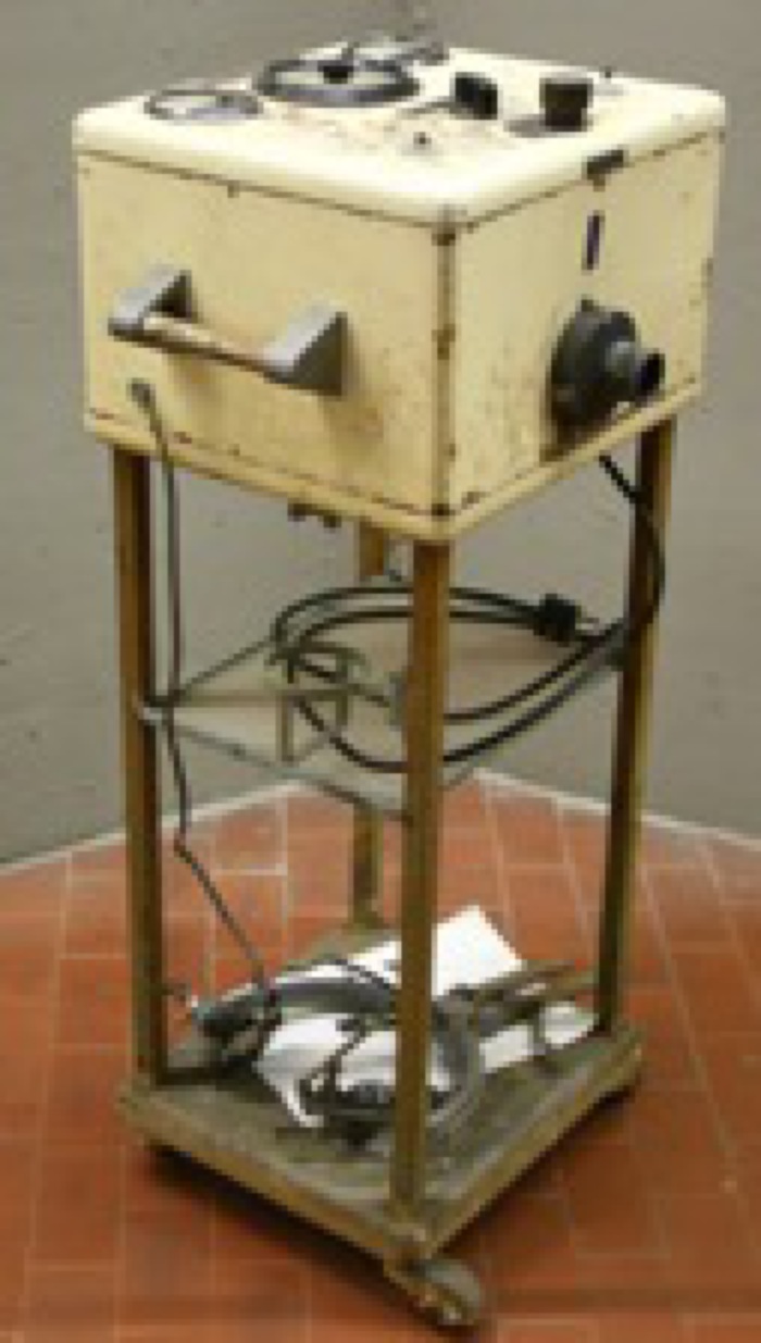 Apparecchio per elettroshockterapia appartenuto a Ugo Cerletti