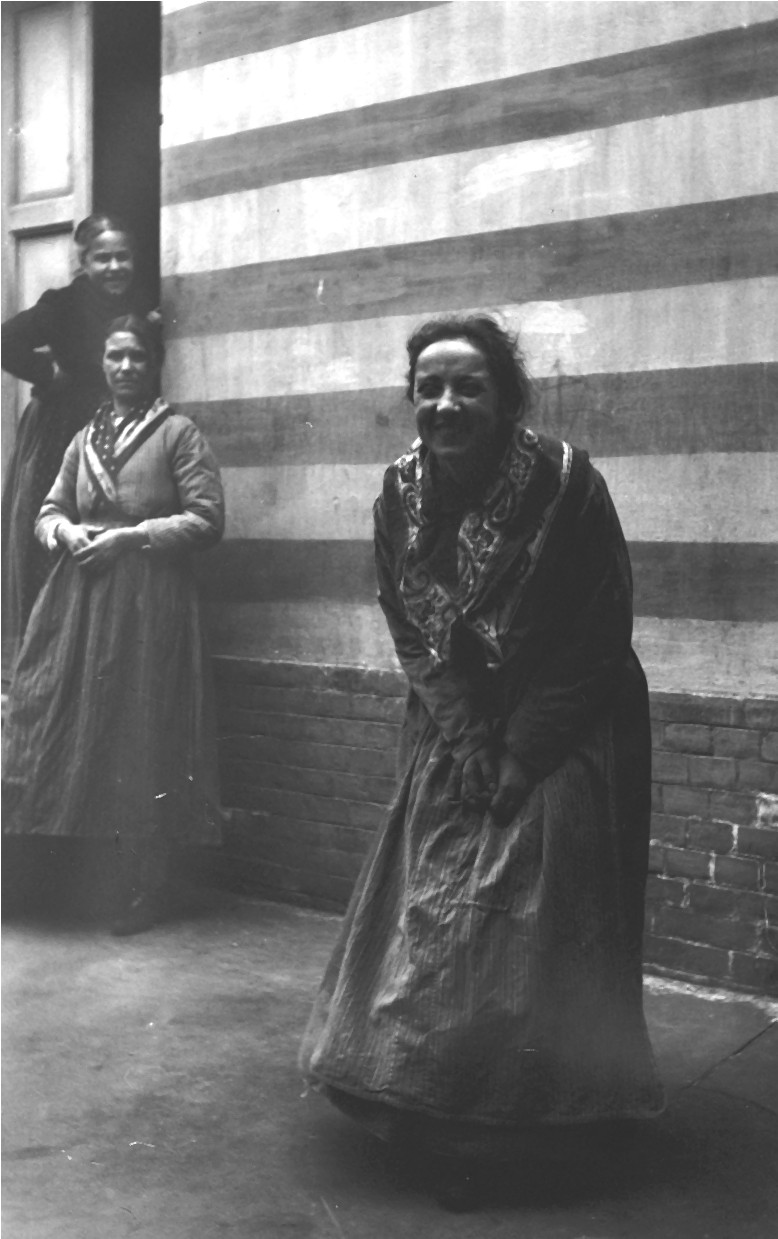 Tre ospiti donne, s.d.