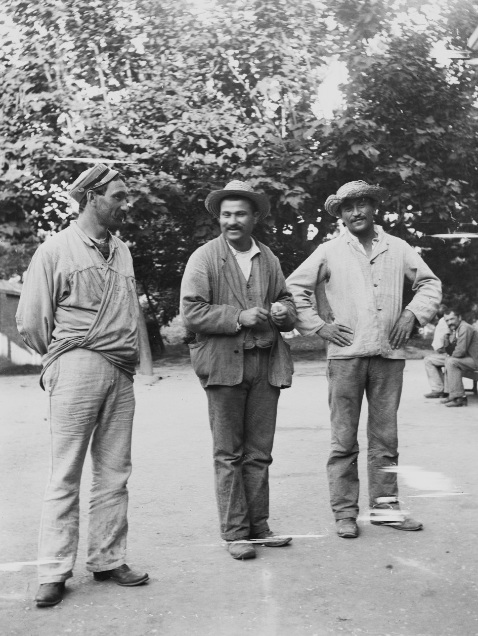 Tre ospiti in giardino, s.d.
