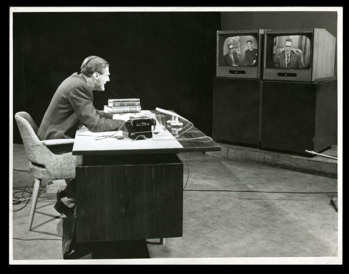 Il professor Origlia intervistato dalla BBC di Londra nel 1960