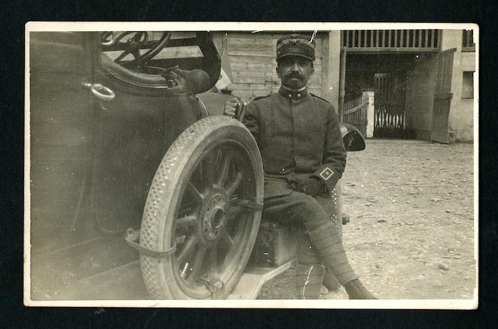 Ferrari in divisa militare durante la prima guerra mondiale (Archivio Ferrari)