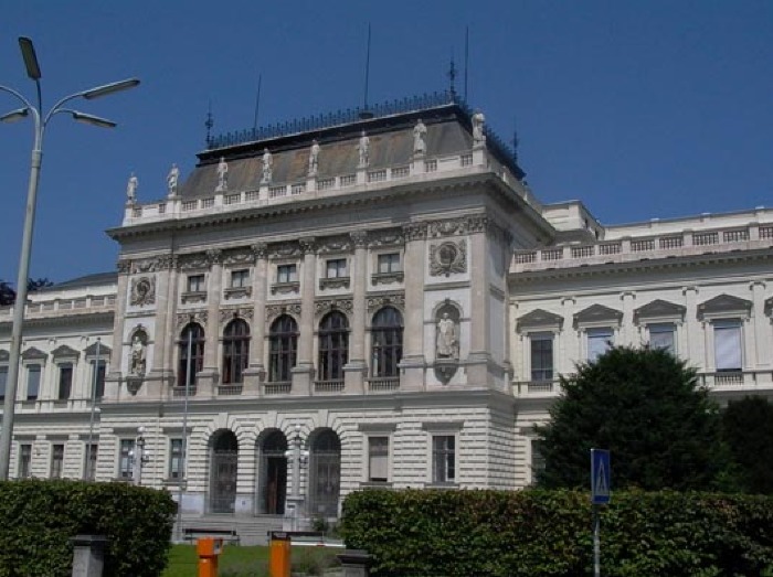 L'edificio principale dell'Università di Graz come si presenta oggi