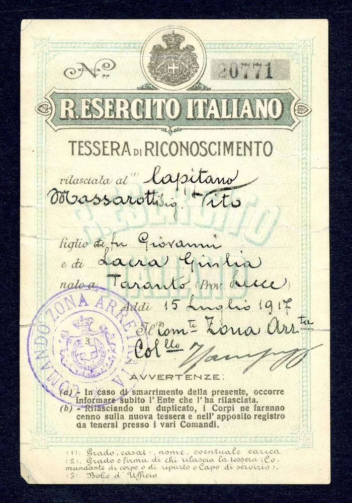 Tessera di riconoscimento dell'Esercito italiano rilasciata al capitano Vito Massarotti, 15 luglio 1917 (Archivio Massarotti, b. 1, fasc. 20)