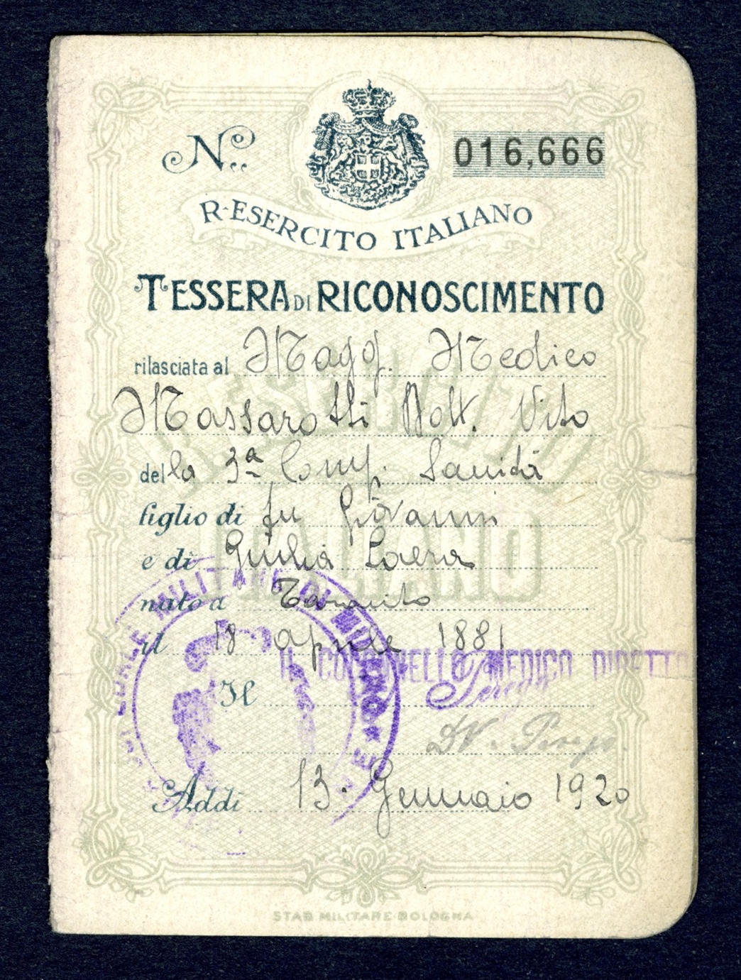 Tessera di riconoscimento dell'Esercito italiano rilasciata al maggiore medico Vito Massarotti, 13 gennaio 1920 (Archivio Massarotti, b. 1, fasc. 20)