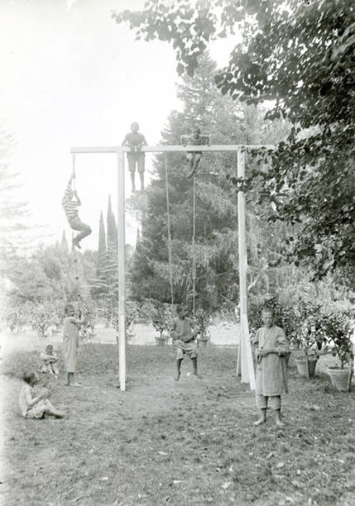 Vita in manicomio (Aspi, Fondo Ferrari)