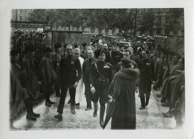 Domenica 29 ottobre 1933: Achille Starace inaugura l'Istituto medico chirurgico "XXVIII Ottobre"